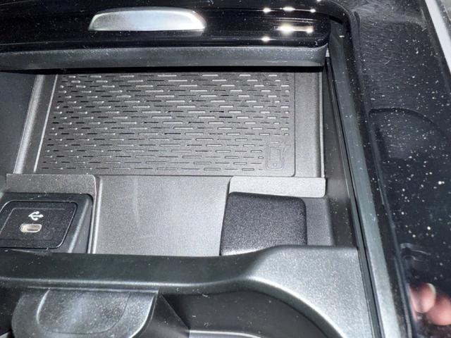 GLAクラス GLA200d 4マチック アーバンスターズ ドライビングアシスタンスPKG 360°カメラ オフロードエンジニアリングPKG Fメモリー付パワーシート&ヒーター デジタルコックピットディスプレイ 20インチAW パワーゲート/フットオープナー付(28枚目)