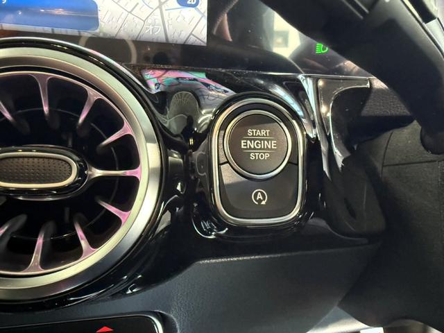 GLAクラス GLA200d 4マチック アーバンスターズ ドライビングアシスタンスPKG 360°カメラ オフロードエンジニアリングPKG Fメモリー付パワーシート&ヒーター デジタルコックピットディスプレイ 20インチAW パワーゲート/フットオープナー付(29枚目)