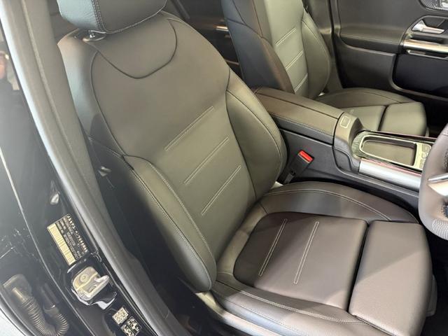 GLAクラス GLA200d 4マチック アーバンスターズ ドライビングアシスタンスPKG 360°カメラ オフロードエンジニアリングPKG Fメモリー付パワーシート&ヒーター デジタルコックピットディスプレイ 20インチAW パワーゲート/フットオープナー付(34枚目)