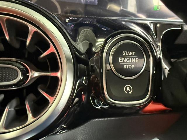 GLAクラス GLA200d 4マチック アーバンスターズ アドバンスドPKG パノラミックS/R ヘッドアップディスプレイ ブルメスタサウンド 赤黒本革シート 360°カメラ ARナビ パワーゲート/フットオープナー ワイヤレスチャージ 禁煙 ワンオーナー(30枚目)