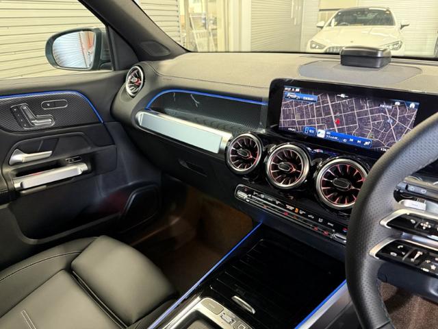 GLB GLB200d 4マチック アーバンスターズ パノラミックS/R ドライビングアシスタンスPKG 360°カメラ メモリー付パワーシート&ヒーター 360°カメラ ワイヤレスチャージ パワーゲート/フットオープナー デジタルコックピットディスプレ(30枚目)