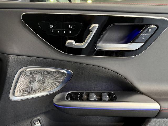 Cクラスステーションワゴン C43 4マチック パノラミックS/R ブルメスタ3D ヘッドアップディスプレイ ARナビ Fメモリー付パワーシート&ヒーター&ベンチレーター レーダーセーフティPKG パワーゲート/フットオープナー付 360°カメラ(15枚目)