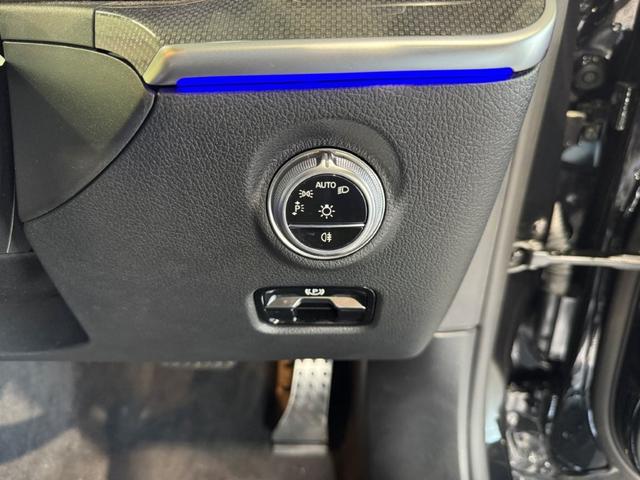 Cクラスステーションワゴン C43 4マチック パノラミックS/R ブルメスタ3D ヘッドアップディスプレイ ARナビ Fメモリー付パワーシート&ヒーター&ベンチレーター レーダーセーフティPKG パワーゲート/フットオープナー付 360°カメラ(19枚目)