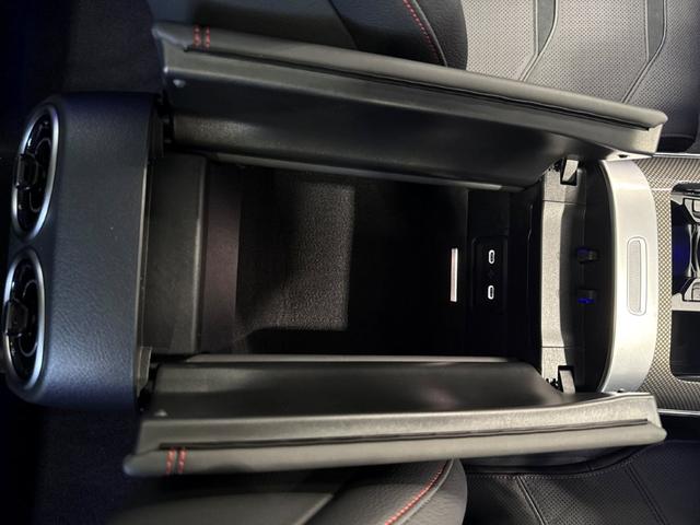 Cクラスステーションワゴン C43 4マチック パノラミックS/R ブルメスタ3D ヘッドアップディスプレイ ARナビ Fメモリー付パワーシート&ヒーター&ベンチレーター レーダーセーフティPKG パワーゲート/フットオープナー付 360°カメラ(24枚目)
