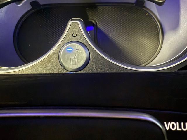 GLS GLS450d 4マチック AMGラインパッケージ パノラミックSR ブルメスタサウンド ヘッドアップディスプレイ ドアクロージングサポート メモリー付パワーシート&ヒーター&ベンチレーター パワーゲート/フットオープナー エアバランスPKG ARナビ(25枚目)