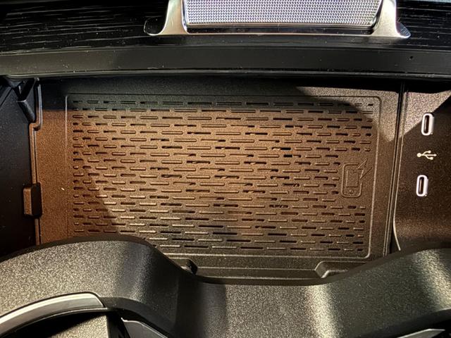 GLS GLS450d 4マチック AMGラインパッケージ パノラミックSR ブルメスタサウンド ヘッドアップディスプレイ ドアクロージングサポート メモリー付パワーシート&ヒーター&ベンチレーター パワーゲート/フットオープナー エアバランスPKG ARナビ(27枚目)