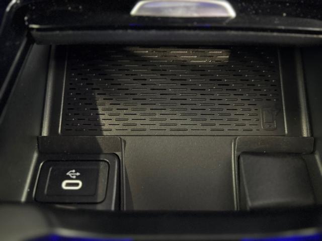 ＥＱＡ ＥＱＡ２５０＋ＡＭＧレザーエクスクルーシブパッケージ　ＡＭＧラインＰＫＧ　アドバンスドＰＫＧ　パノラミックＳ／Ｒ　ブルメスタサウンド　ヘッドアップディスプレイ　ドライビングアシスタンスＰＫＧ　３６０°カメラ　Ｆメモリー付パワーシート　ＡＲナビ　黒本革仕様（22枚目）