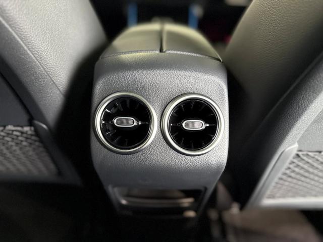 ＥＱＡ ＥＱＡ２５０＋ＡＭＧレザーエクスクルーシブパッケージ　ＡＭＧラインＰＫＧ　アドバンスドＰＫＧ　パノラミックＳ／Ｒ　ブルメスタサウンド　ヘッドアップディスプレイ　ドライビングアシスタンスＰＫＧ　３６０°カメラ　Ｆメモリー付パワーシート　ＡＲナビ　黒本革仕様（46枚目）