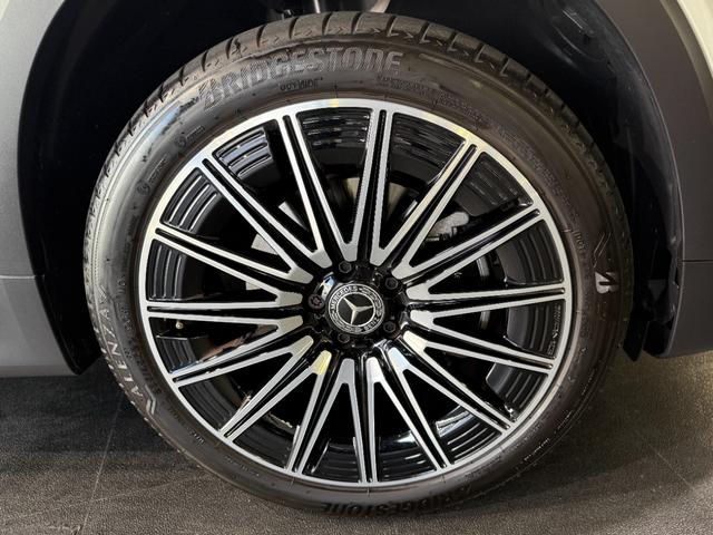 GLB GLB200d 4マチック AMGラインパッケージ レーダーセーフティPKG Fメモリー付パワーシート&シートヒーター ワイヤレスチャージ パワーゲート/フットオープナー付 360°カメラ キーレスゴー 20インチAW 三列目シート 禁煙 ワンオーナー(8枚目)