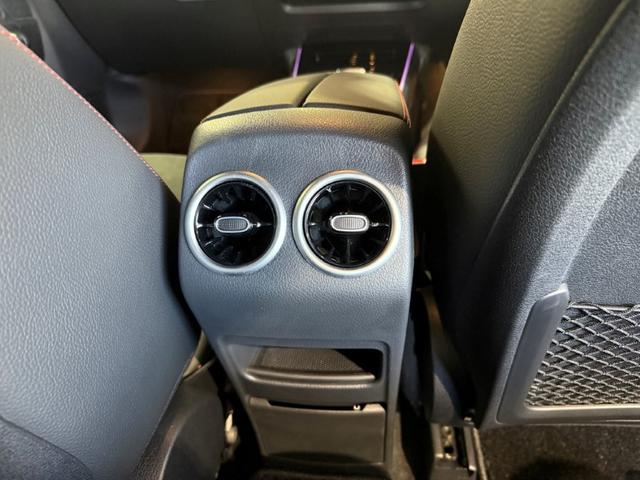 GLB GLB200d 4マチック AMGラインパッケージ レーダーセーフティPKG Fメモリー付パワーシート&シートヒーター ワイヤレスチャージ パワーゲート/フットオープナー付 360°カメラ キーレスゴー 20インチAW 三列目シート 禁煙 ワンオーナー(46枚目)