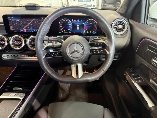 GLB GLB200d 4マチック AMGラインパッケージ レーダーセーフティPKG Fメモリー付パワーシート&シートヒーター ワイヤレスチャージ パワーゲート/フットオープナー付 360°カメラ キーレスゴー 20インチAW 三列目シート 禁煙 ワンオーナー(50枚目)