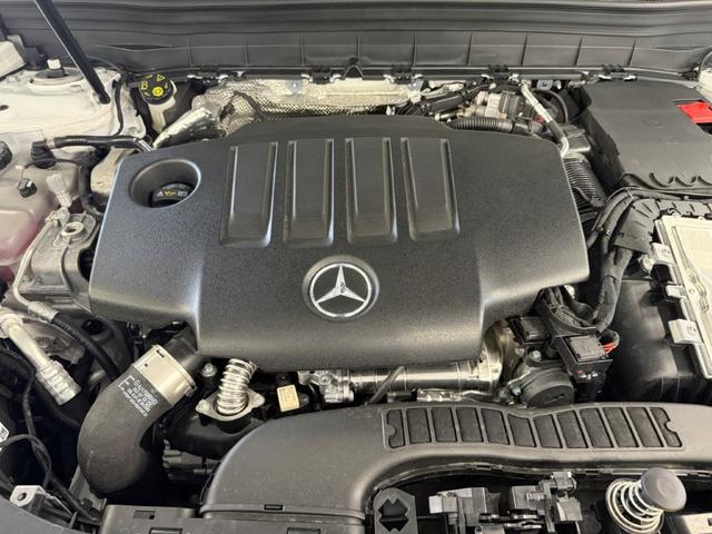 GLB GLB200d 4マチック AMGラインパッケージ レーダーセーフティPKG Fメモリー付パワーシート&シートヒーター ワイヤレスチャージ パワーゲート/フットオープナー付 360°カメラ キーレスゴー 20インチAW 三列目シート 禁煙 ワンオーナー(51枚目)