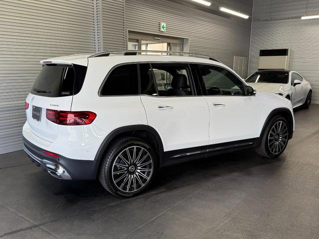 GLB GLB200d 4マチック AMGラインパッケージ レーダーセーフティPKG Fメモリー付パワーシート&シートヒーター ワイヤレスチャージ パワーゲート/フットオープナー付 360°カメラ キーレスゴー 20インチAW 三列目シート 禁煙 ワンオーナー(52枚目)