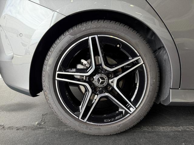 Bクラス B200d AMGラインパッケージ レーダーセーフティPKG Fメモリー付パワーシート&シートヒーター ワイヤレスチャージ パワーゲート/フットオープナー付 キーレスゴー メルセデスミーコネクト バックカメラ LEDライト ワンオーナー(9枚目)