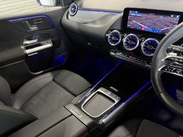 Bクラス B200d AMGラインパッケージ レーダーセーフティPKG Fメモリー付パワーシート&シートヒーター ワイヤレスチャージ パワーゲート/フットオープナー付 キーレスゴー メルセデスミーコネクト バックカメラ LEDライト ワンオーナー(20枚目)