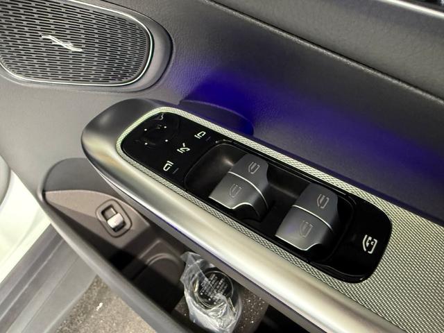 GLC GLC220d 4MクペドライバズP+AMGラインP レーダーセーフティPKG パノラミックS/R ワイヤレスチャージ Fメモリー付パワーシート FRシートヒーター パワーゲート/フットオープナー付 360°カメラ ミーコネクト 黒ARTICOレザー(16枚目)