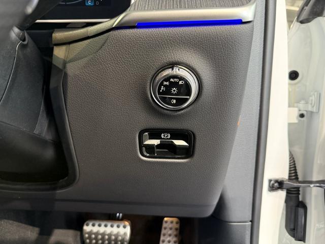 GLC GLC220d 4MクペドライバズP+AMGラインP レーダーセーフティPKG パノラミックS/R ワイヤレスチャージ Fメモリー付パワーシート FRシートヒーター パワーゲート/フットオープナー付 360°カメラ ミーコネクト 黒ARTICOレザー(17枚目)