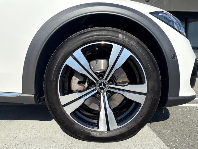 Ｃクラスオールテレイン Ｃ２２０ｄ　４マチック　オールテレイン　レーダーセーフティＰＫＧ　ヘッドアップディスプレイ　メモリー付パワーシート＆ヒーター　３６０°カメラ　パワーゲート／フットオープナー　キーレスゴー　ワイヤレスチャージ　ＬＥＤライト　レザーＡＲＴＩＣＯ（8枚目）