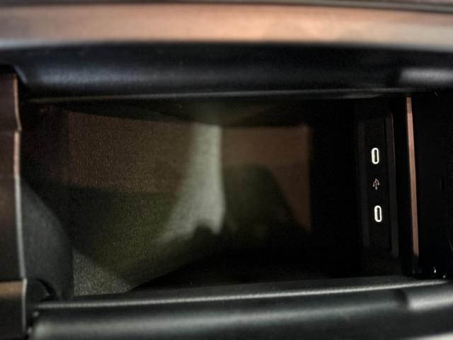 Aクラス A200d アーバンスターズ ドライビングアシスタンスPKG メモリー付パワーシート&ヒーター バックカメラ デジタルコックピットディスプレイ ワイヤレスチャージ キーレスゴー MBUXARナビ 18インチAW 禁煙 ワンオーナー(21枚目)