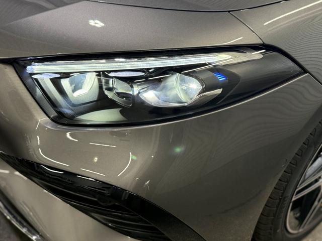 Aクラス A200d アーバンスターズ ドライビングアシスタンスPKG メモリー付パワーシート&ヒーター バックカメラ デジタルコックピットディスプレイ ワイヤレスチャージ キーレスゴー MBUXARナビ 18インチAW 禁煙 ワンオーナー(34枚目)