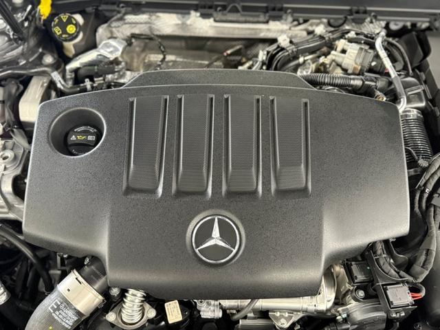 Aクラス A200d アーバンスターズ ドライビングアシスタンスPKG メモリー付パワーシート&ヒーター バックカメラ デジタルコックピットディスプレイ ワイヤレスチャージ キーレスゴー MBUXARナビ 18インチAW 禁煙 ワンオーナー(41枚目)