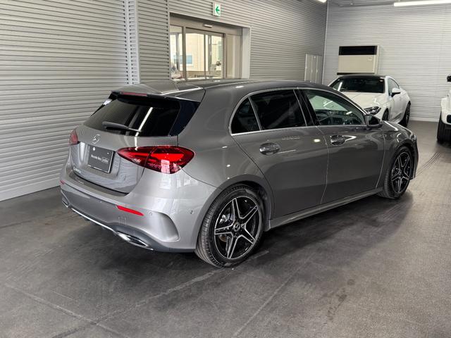 Aクラス A200d アーバンスターズ ドライビングアシスタンスPKG メモリー付パワーシート&ヒーター バックカメラ デジタルコックピットディスプレイ ワイヤレスチャージ キーレスゴー MBUXARナビ 18インチAW 禁煙 ワンオーナー(42枚目)