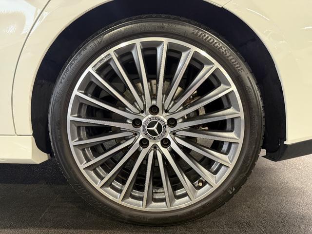 CLAクラス CLA200d AMGラインパッケージ レーダーセーフティPKG ワイヤレスチャージ Fメモリー付パワーシート&ヒーター 360°カメラ キーレスゴー メルセデスミーコネクト バックカメラ LEDライト レザーARTICO ワンオーナー(10枚目)