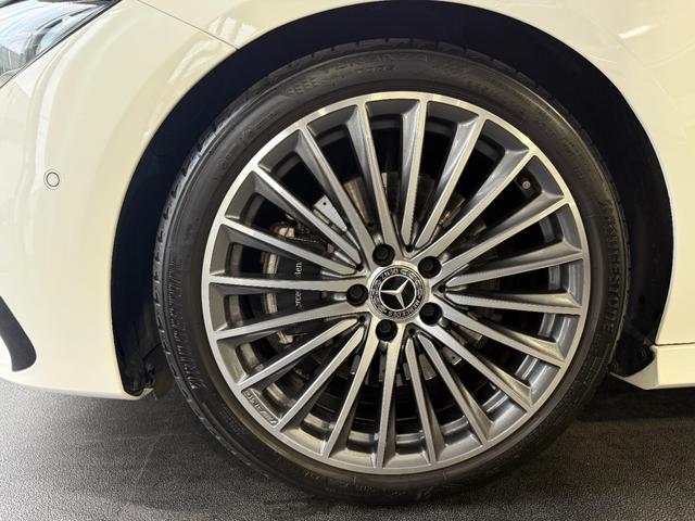 CLAクラス CLA200d AMGラインパッケージ レーダーセーフティPKG ワイヤレスチャージ Fメモリー付パワーシート&ヒーター 360°カメラ キーレスゴー メルセデスミーコネクト バックカメラ LEDライト レザーARTICO ワンオーナー(11枚目)