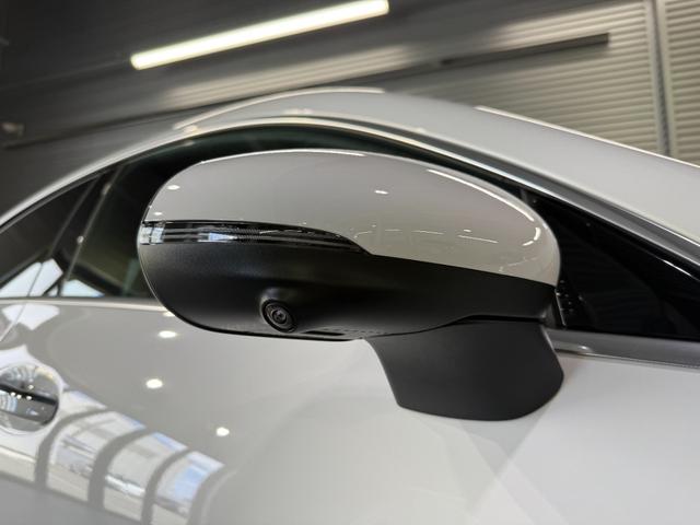 CLAクラス CLA200d AMGラインパッケージ レーダーセーフティPKG ワイヤレスチャージ Fメモリー付パワーシート&ヒーター 360°カメラ キーレスゴー メルセデスミーコネクト バックカメラ LEDライト レザーARTICO ワンオーナー(13枚目)