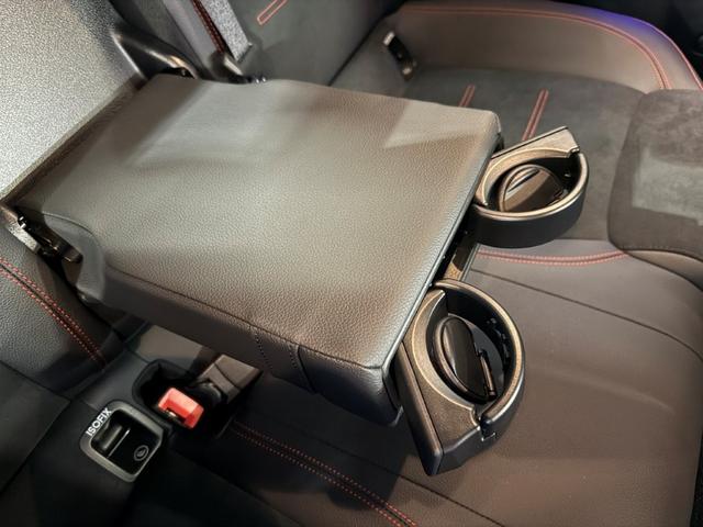 CLAクラス CLA200d AMGラインパッケージ レーダーセーフティPKG ワイヤレスチャージ Fメモリー付パワーシート&ヒーター 360°カメラ キーレスゴー メルセデスミーコネクト バックカメラ LEDライト レザーARTICO ワンオーナー(51枚目)