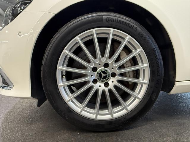 左リア／ホイールロックボルトは弊社備品になります。純正アクセサリーでのご購入をお勧めします。