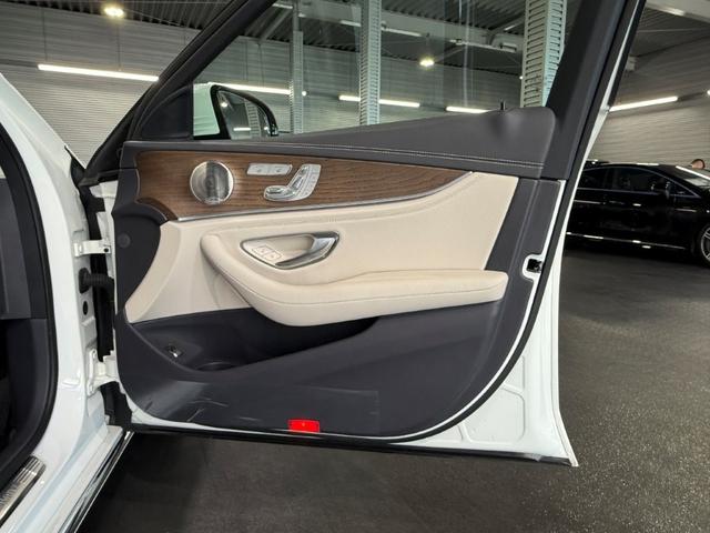 メルセデスの認定中古車「サーティファイドカー」には、最大１００項目にも及ぶ点検・整備項目が設定されています