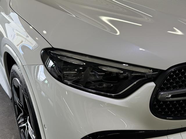 ＧＬＣ ＧＬＣ２２０ｄ　４ＭクペドライバズＰ＋ＡＭＧラインＰ　レーダーセーフティＰＫＧ　パノラミックＳ／Ｒ　ワイヤレスチャージ　Ｆメモリー付パワーシート　ＦＲシートヒーター　パワーゲート／フットオープナー付　３６０°カメラ　ミーコネクト　黒ＡＲＴＩＣＯレザー（7枚目）