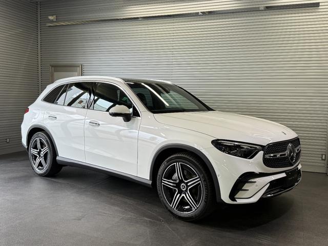 ＧＬＣ ＧＬＣ２２０ｄ　４マチック　ドライバーズパッケージ　ＡＭＧラインＰＫＧ　ＡＭＧレザーエクスクルーシブＰＫＧ　パノラミックＳＲ　ブルメスタサウンド　ヘッドアップディスプレ　パワーゲート／フットオープナー付　メモリー付パワーシート＆ヒーター＆ベンチレーター（7枚目）