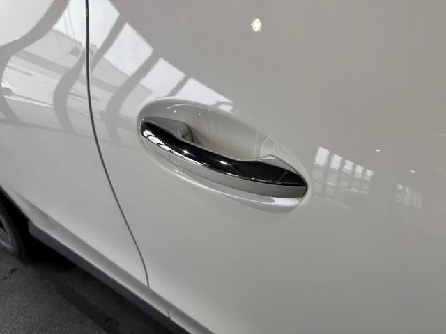 ＧＬＣ ＧＬＣ２２０ｄ　４マチック　ドライバーズパッケージ　ＡＭＧラインＰＫＧ　ＡＭＧレザーエクスクルーシブＰＫＧ　パノラミックＳＲ　ブルメスタサウンド　ヘッドアップディスプレ　パワーゲート／フットオープナー付　メモリー付パワーシート＆ヒーター＆ベンチレーター（14枚目）