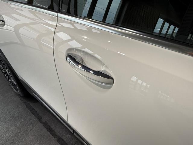 ＥＱＢ ＥＱＢ２５０＋　ＡＭＧラインパッケージ　Ｆメモリー付パワーシート＆シートヒーター　ワイヤレスチャージ　３６０°カメラ　パワーゲート／フットオープナー付　デジタルルームミラー前後ドラレコ付　メルセデスミーコネクト　禁煙　レザーＡＲＴＩＣＯ（9枚目）