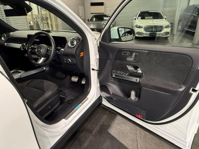 ＥＱＢ ＥＱＢ２５０＋　ＡＭＧラインパッケージ　Ｆメモリー付パワーシート＆シートヒーター　ワイヤレスチャージ　３６０°カメラ　パワーゲート／フットオープナー付　デジタルルームミラー前後ドラレコ付　メルセデスミーコネクト　禁煙　レザーＡＲＴＩＣＯ（14枚目）