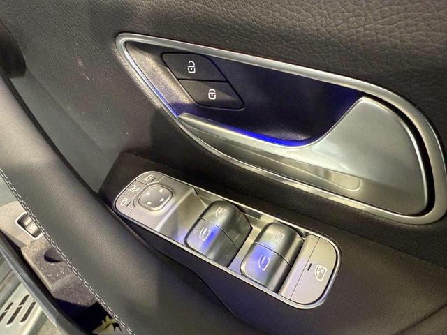 ＧＬＥ ＧＬＥ４５０ｄ　４マチック　クーペスポーツ　パノラミックＳ／Ｒ　ヘッドアップＤ　ブルメスタサウンド　エアバランスＰ　レーダーセーフティＰ　温冷機能付きカップホルダー　パワーゲート／フットオープナー付　前後ドラレコ３６０　ドアクロージングサポート（17枚目）