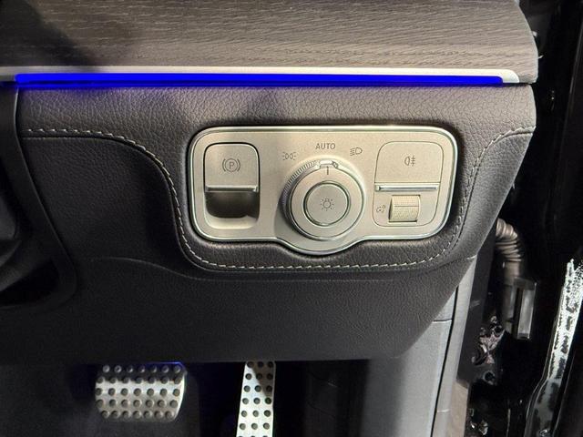 ＧＬＥ ＧＬＥ４５０ｄ　４マチック　クーペスポーツ　パノラミックＳ／Ｒ　ヘッドアップＤ　ブルメスタサウンド　エアバランスＰ　レーダーセーフティＰ　温冷機能付きカップホルダー　パワーゲート／フットオープナー付　前後ドラレコ３６０　ドアクロージングサポート（19枚目）