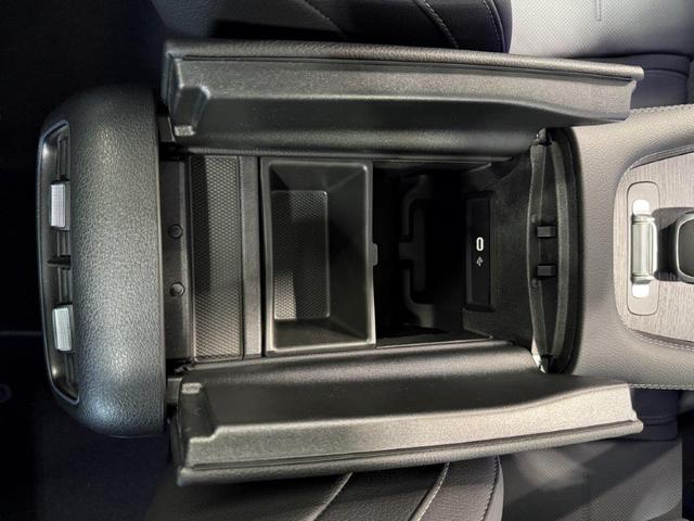 ＧＬＥ ＧＬＥ４５０ｄ　４マチック　クーペスポーツ　パノラミックＳ／Ｒ　ヘッドアップＤ　ブルメスタサウンド　エアバランスＰ　レーダーセーフティＰ　温冷機能付きカップホルダー　パワーゲート／フットオープナー付　前後ドラレコ３６０　ドアクロージングサポート（25枚目）