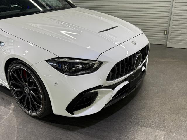Cクラスステーションワゴン C63 S E パフォーマンス ステーションワゴン AMGパフォーマンスPKG AMGカーボンPKG パノラミックSR ブルメスタサウンド ヘッドアップディスプレイ ワイヤレスチャージ メモリー付パワーシート&ベンチレーター&ヒーター フットオープナー(4枚目)
