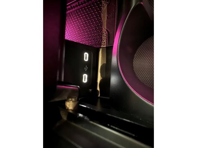 Cクラスステーションワゴン C63 S E パフォーマンス ステーションワゴン AMGパフォーマンスPKG AMGカーボンPKG パノラミックSR ブルメスタサウンド ヘッドアップディスプレイ ワイヤレスチャージ メモリー付パワーシート&ベンチレーター&ヒーター フットオープナー(33枚目)