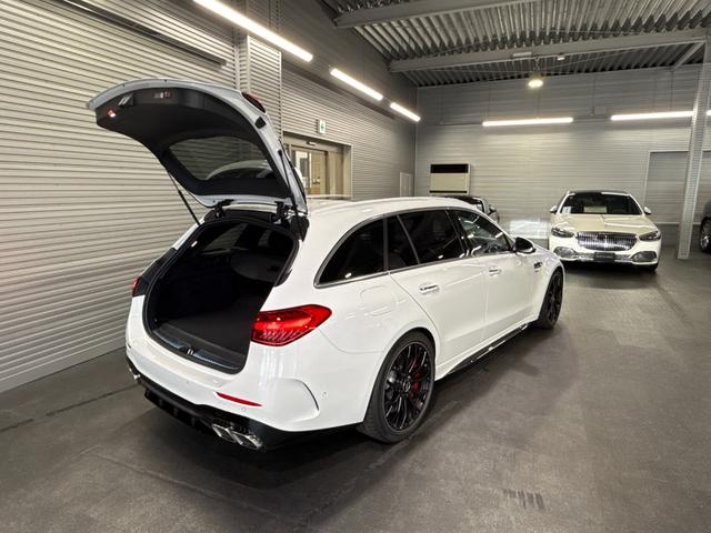 Cクラスステーションワゴン C63 S E パフォーマンス ステーションワゴン AMGパフォーマンスPKG AMGカーボンPKG パノラミックSR ブルメスタサウンド ヘッドアップディスプレイ ワイヤレスチャージ メモリー付パワーシート&ベンチレーター&ヒーター フットオープナー(61枚目)