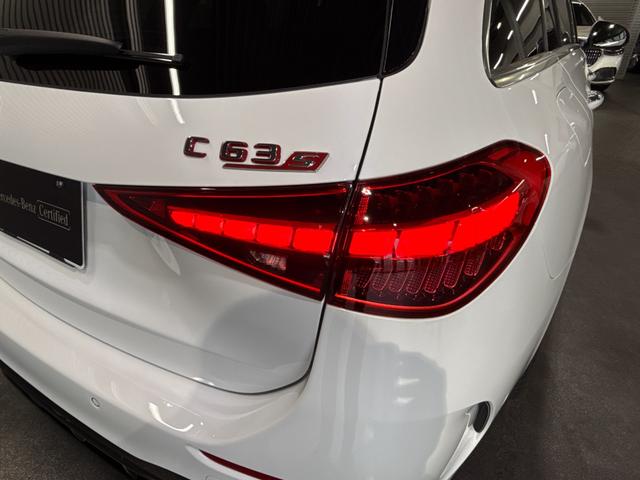 Cクラスステーションワゴン C63 S E パフォーマンス ステーションワゴン AMGパフォーマンスPKG AMGカーボンPKG パノラミックSR ブルメスタサウンド ヘッドアップディスプレイ ワイヤレスチャージ メモリー付パワーシート&ベンチレーター&ヒーター フットオープナー(66枚目)