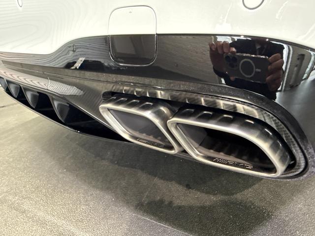 Cクラスステーションワゴン C63 S E パフォーマンス ステーションワゴン AMGパフォーマンスPKG AMGカーボンPKG パノラミックSR ブルメスタサウンド ヘッドアップディスプレイ ワイヤレスチャージ メモリー付パワーシート&ベンチレーター&ヒーター フットオープナー(67枚目)