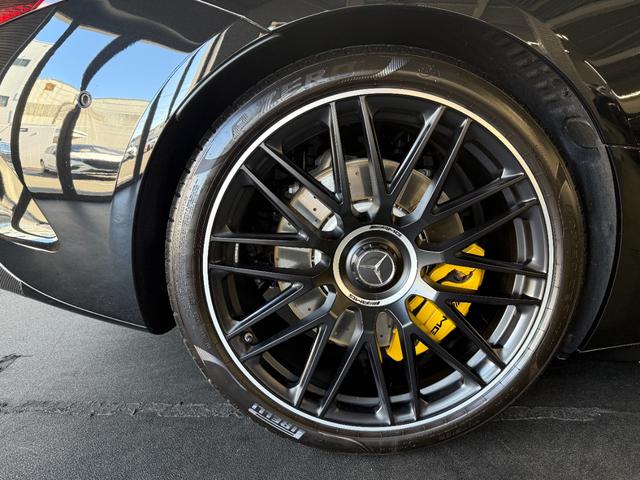 SL SL63 4マチック+ AMGカーボンPKG 左ハンドル ベージュレザーシート ヘッドアップディスプレイ ブルメスタサウンド メモリー付パワーシート&ヒーター&ベンチレーター&エアスカーフ&リラクゼーション ドラレコ360(9枚目)