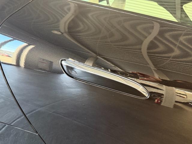 SL SL63 4マチック+ AMGカーボンPKG 左ハンドル ベージュレザーシート ヘッドアップディスプレイ ブルメスタサウンド メモリー付パワーシート&ヒーター&ベンチレーター&エアスカーフ&リラクゼーション ドラレコ360(12枚目)