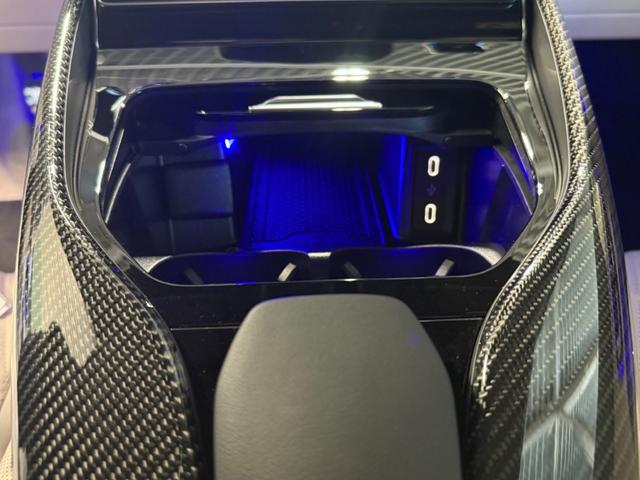 SL SL63 4マチック+ AMGカーボンPKG 左ハンドル ベージュレザーシート ヘッドアップディスプレイ ブルメスタサウンド メモリー付パワーシート&ヒーター&ベンチレーター&エアスカーフ&リラクゼーション ドラレコ360(20枚目)