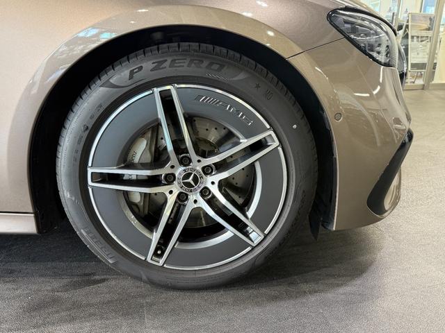 Ｅクラス Ｅ２２０ｄ　アバンギャルド　ＡＭＧラインパッケージ　レザーエクスクルーシブＰＫＧ　アドバンスドＰＫＧ　デジタルインテリアＰＫＧ　パノラミックＳ／Ｒ　ブルメスタサウンド　ヘッドアップＤ　エアバランスＰＫＧ　ＭＢＵＸハイパースクリーン　パワートランク（8枚目）