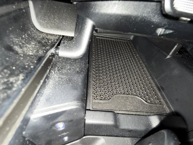 Ｅクラス Ｅ２２０ｄ　アバンギャルド　ＡＭＧラインパッケージ　レザーエクスクルーシブＰＫＧ　アドバンスドＰＫＧ　デジタルインテリアＰＫＧ　パノラミックＳ／Ｒ　ブルメスタサウンド　ヘッドアップＤ　エアバランスＰＫＧ　ＭＢＵＸハイパースクリーン　パワートランク（26枚目）